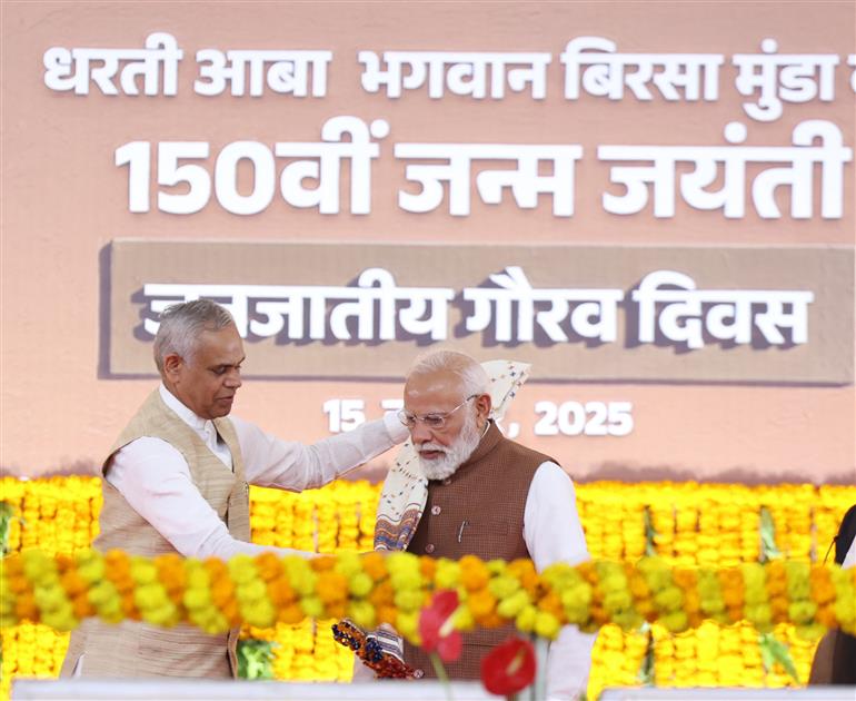 PM at the inauguration and laying the foundation stone of development projects at Narmada, in Gujarat on November 15, 2025.