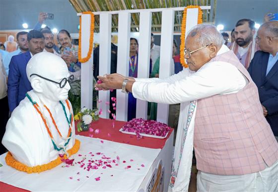 The Union Minister of Micro, Small and Medium Enterprises (MSME), Shri Jitan Ram Manjhi paid floral tribute to Mahatma Gandhi at the inauguration of MSME, KVIC, COIR and NSSH Pavilions at the 44th India International Trade Fair, in New Delhi on November 17, 2025.
