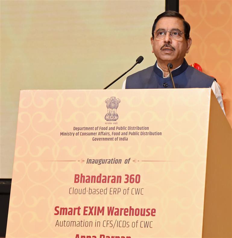 The Union Minister for Consumer Affairs, Food and Public Distribution, Shri Pralhad Joshi addressing at the inauguration and launch of Developmental Initiatives under Department of Food and Public Distribution paving way to Futuristic Warehousing for Viksit Bharat, in New Delhi on November 18, 2025.