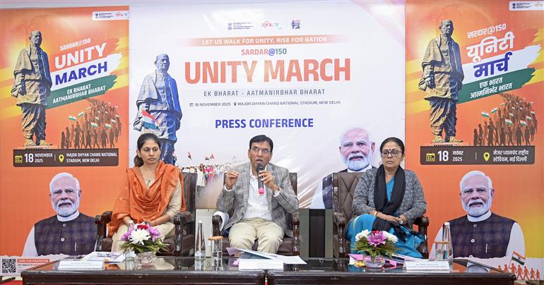 The Union Minister of Labour & Employment and Youth Affairs & Sports, Dr. Mansukh Mandaviya addressing a Press Conference on the National Padayatra which will be held as part of the Sardar@150 Unity March, an initiative by MY Bharat under the Ministry of Youth Affairs & Sports at Major Dhyan Chand National Stadium, in New Delhi on November 19, 2025.