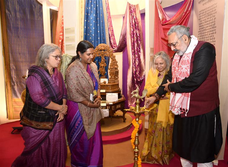 The Union Minister of Textiles, Shri Giriraj Singh lighting the lamp at the inauguration of the Textile Pavilion at the 44th India International Trade Fair (IITF-2025), in Bharat Mandapam, New Delhi on November 18, 2025.