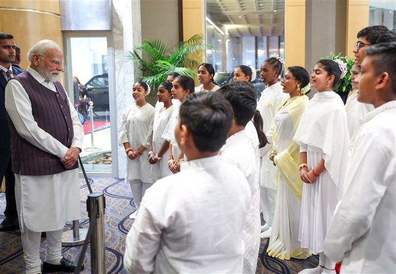 प्रधानमंत्री श्री नरेन्द्र मोदी का 21 नवंबर, 2025 को दक्षिण अफ्रीका के जोहान्सबर्ग स्थित होटल में भारतीय समुदाय ने उत्साह के साथ स्वागत किया।