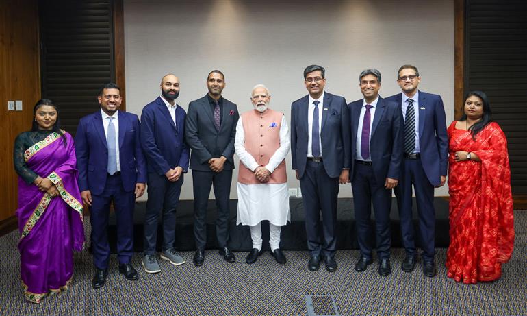 PM meets the Indian origin Tech entrepreneurs at Johannesburg, in South Africa on November 21, 2025.