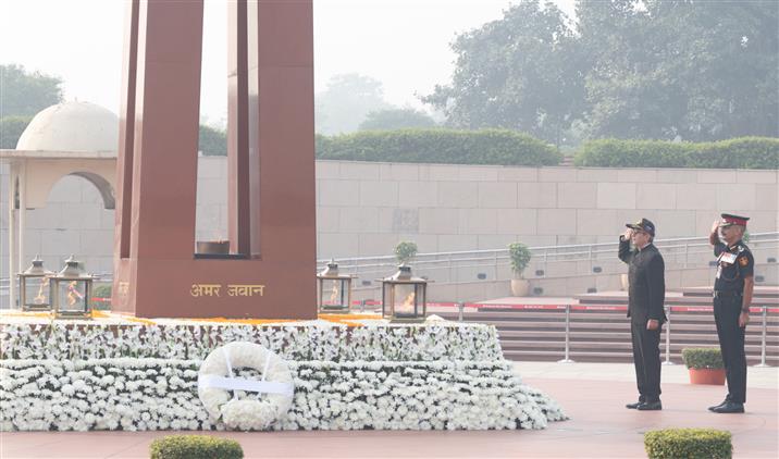 The Defence Secretary Shri Rajesh Kumar Singh lays wreath and pays glowing tributes to the fallen heroes during the 78th Raising Day of the National Cadet Corps at the National War Memorial, in New Delhi, on November 22, 2025.