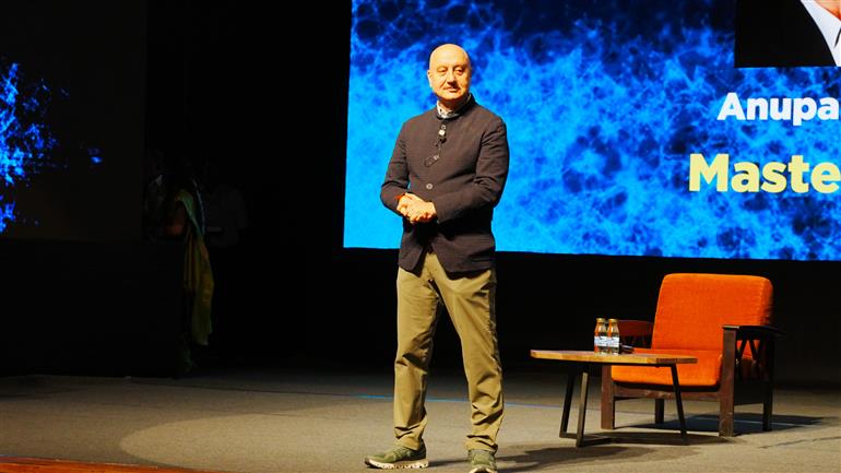 A glimpse of the legendary Actor and Speaker, Anupam Kher addressing the audience for the Masterclass, ‘Giving Up is NOT a Choice’ at Kala Academy, in Goa on November 23, 2025