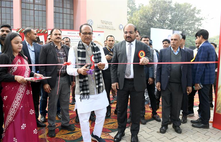 The Union Minister of Agriculture & Farmers Welfare and Rural Development, Shri Shivraj Singh Chouhan inaugurates the Sixth International Agronomy Congress at CSIR-NPL, in New Delhi on November 24, 2025. 