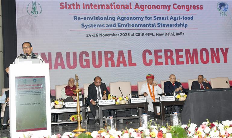 The Union Minister of Agriculture & Farmers Welfare and Rural Development, Shri Shivraj Singh Chouhan addressing at the inaugural Ceremony of the Sixth International Agronomy Congress at CSIR-NPL, in New Delhi on November 24, 2025.