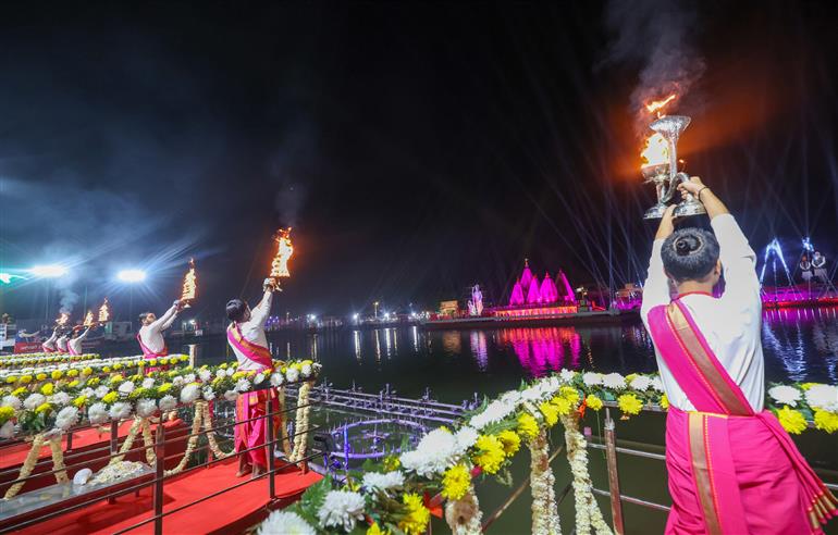 PM performs Darshan and Pooja at Brahma Sarovar, Kurukshetra, in Haryana on November 25, 2025.
