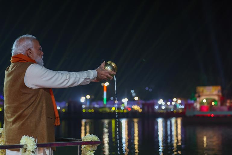 PM performs Darshan and Pooja at Brahma Sarovar, Kurukshetra, in Haryana on November 25, 2025.