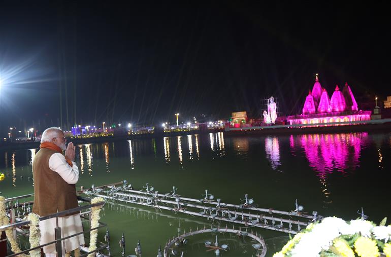 PM performs Darshan and Pooja at Brahma Sarovar, Kurukshetra, in Haryana on November 25, 2025.