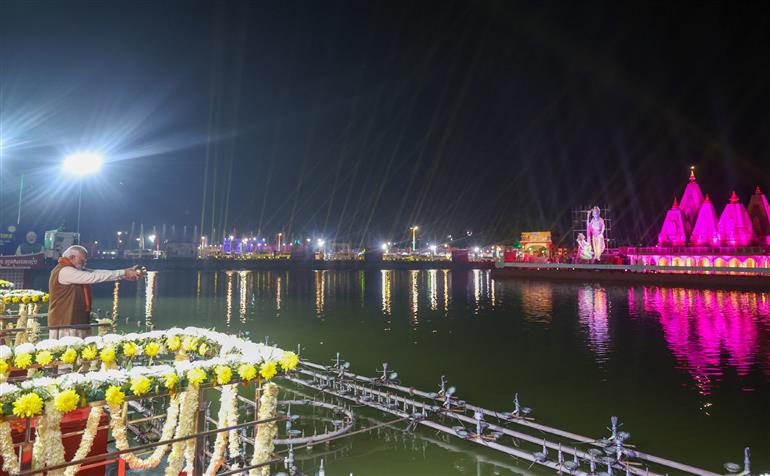 PM performs Darshan and Pooja at Brahma Sarovar, Kurukshetra, in Haryana on November 25, 2025.