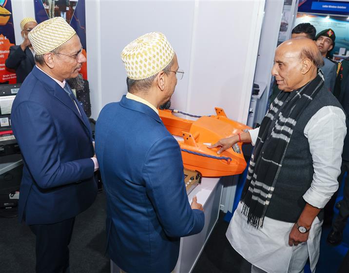 केंद्रीय रक्षा मंत्री श्री राजनाथ सिंह 25 नवंबर, 2025 को नई दिल्ली में भारतीय नौसेना के स्वावलंबन सेमिनार के चौथे संस्करण में भाग लेते हुए।