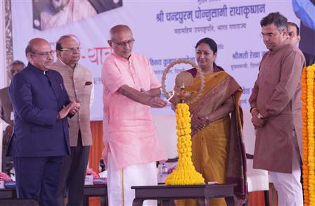 The Vice President of India, Shri C. P. Radhakrishnan lighting the lamp at the ‘Constitution Day’ celebrations at the Delhi Legislative Assembly, in New Delhi on November 26, 2025. 