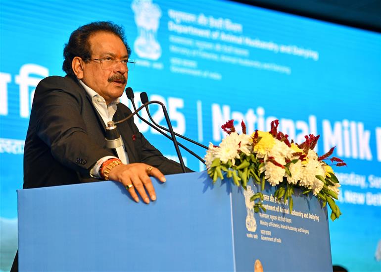 The Minister of State for Fisheries, Animal Husbandry & Dairying and Panchayati Raj, Prof. S.P. Singh Baghel addressing at the celebrations of ‘National Milk Day 2025’ held at Sushma Swaraj Bhawan, in New Delhi on November 26, 2025.