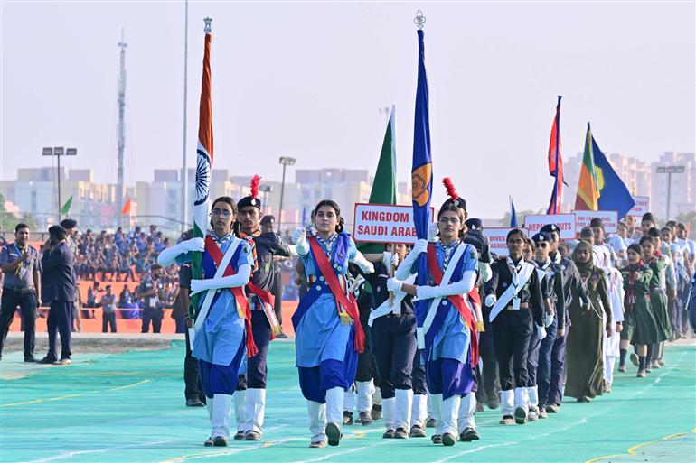 28 नवंबर, 2025 को उत्तर प्रदेश के लखनऊ में भारत स्काउट्स एंड गाइड्स के डायमंड जुबली सेलिब्रेशन के समापन समारोह की झलकियां। इस कार्यक्रम में राष्ट्रपति श्रीमती द्रौपदी मुर्मु शामिल हुईं।