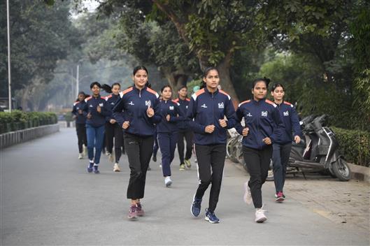 In the pre-event #RunForKTS4.0, students from IIT BHU participated with enthusiasm, reflecting the spirit of Kashi Tamil Sangamam 4.0, bringing cultures together through shared experiences, in Varanasi on November 30, 2025.:Ministry of Education