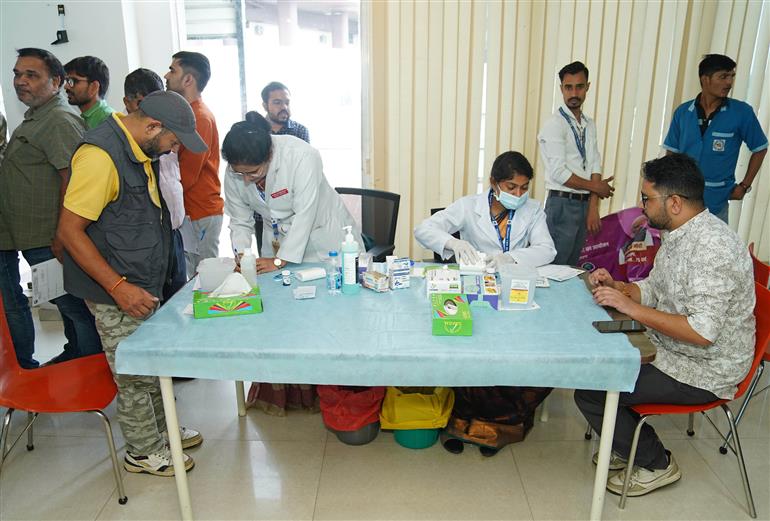 Glimpses of the Preventive Health Check-up and Consultation Camp integrative wellness camp Hosted by AYUSH PIB in Collaboration with AIIA and RML Hospital under ‘Swachhata hi seva campaign-2025’ to marking under the azadi ka amrit Mahotsav at National Media Centre, in New Delhi on October 01, 2025.
