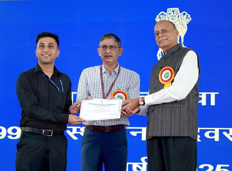 The Chairman, UPSC, Dr. Ajay Kumar at the inauguration of the Union Public Service Commission (UPSC) 99th Foundation Day Celebration, in New Delhi on October 01, 2025.