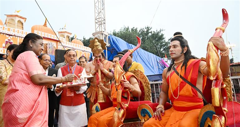 The President of India, Smt Droupadi Murmu graced the Dussehra festival celebrations organized by the Shri Dharmik Leela Committee at Red Fort, in Delhi on October 02, 2025.