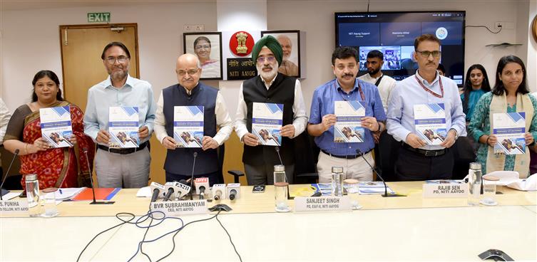 The CEO, NITI Aayog, Shri B.V.R. Subrahmanyam releases the report NITI Tax Policy Working Paper Series- I “Enhancing Certainty, Transparency and Uniformity in Permanent Establishment and Profit Attribution for Foreign Investors in India”, in New Delhi on October 03, 2025.
