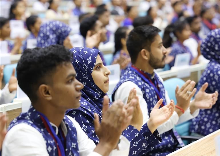 Gathering at the Kaushal Deekshant Samaroh held on the sidelines of the unveils of various youth-focused initiatives at Vigyan Bhawan, in New Delhi on October 04, 2025. PM addressing on the occasion. 