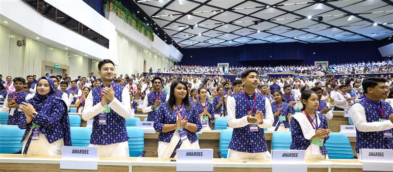Gathering at the Kaushal Deekshant Samaroh held on the sidelines of the unveils of various youth-focused initiatives at Vigyan Bhawan, in New Delhi on October 04, 2025. PM addressing on the occasion. 