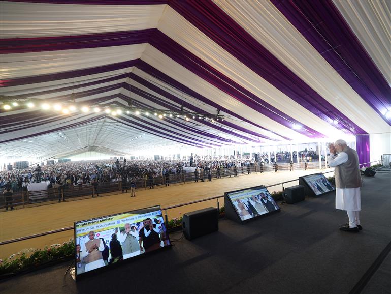 PM at the inauguration of the Navi Mumbai International Airport and Mumbai Metro Line-3 at Mumbai, in Maharashtra on October 08, 2025. 