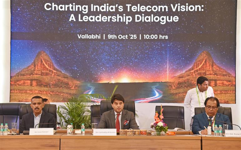 The Union Minister of Communications and Development of North Eastern Region (DoNER), Shri Jyotiraditya M. Scindia chaired an Industry CEOs Breakfast Roundtable meeting on Charting India’s Telecom Vision: A Leadership Dialogue during the India Mobile Congress-2025 at Yashobhoomi, in New Delhi on October 09, 2025.