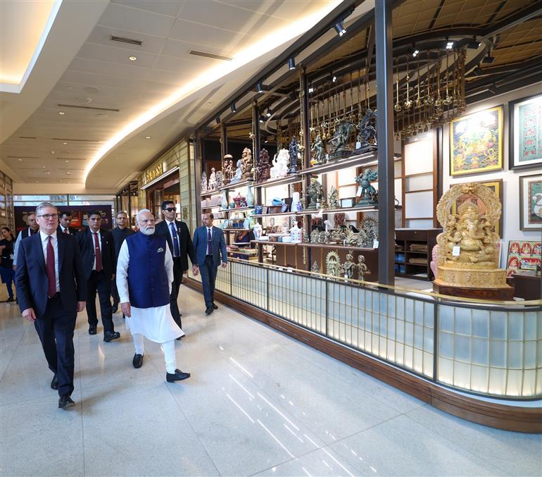 PM visits exhibition at Global Fintech Fest 2025, Jio World Center, in Mumbai, Maharashtra on October 09, 2025.