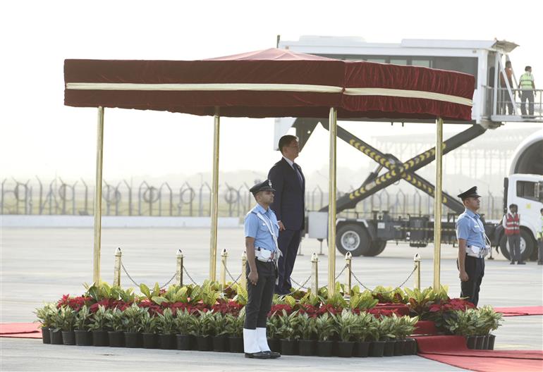 The President of Mongolia, Mr. Khurelsukh Ukhnaa inspects the ‘Guard of Honour’ at AFS Palam, in New Delhi on October 13, 2025.