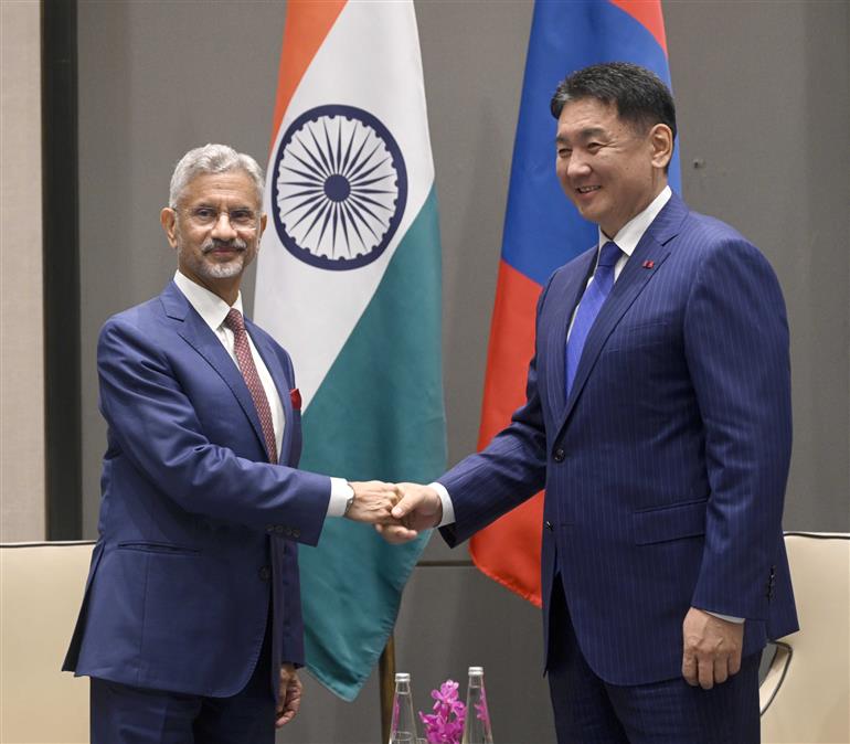 The Union Minister for External Affairs, Dr. Subrahmanyam Jaishankar meeting with the President of Mongolia, Mr. Khurelsukh Ukhnaa, in New Delhi on October 13, 2025.