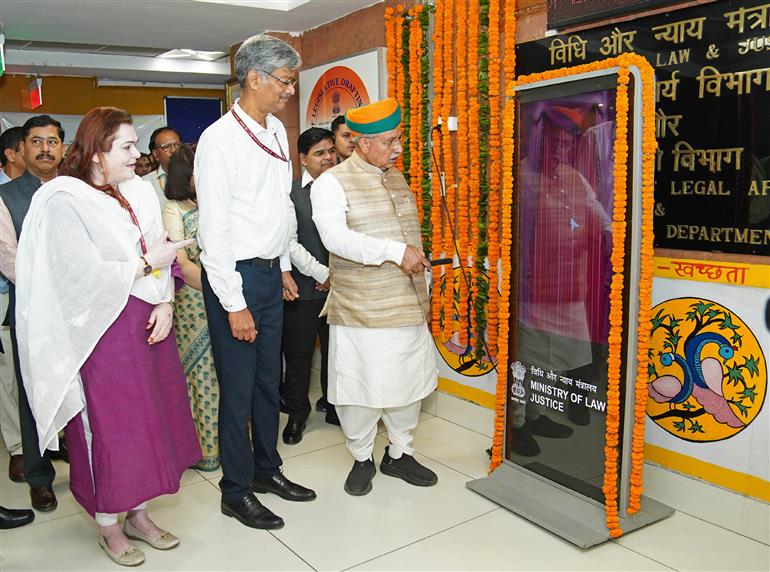 The Minister of State (Independent Charge) for Law & Justice and Parliamentary Affairs, Shri Arjun Ram Meghwal inaugurates the “Live Cases” Dashboard under  Legal Information Management and Briefing System, in New Delhi on October 14, 2025.