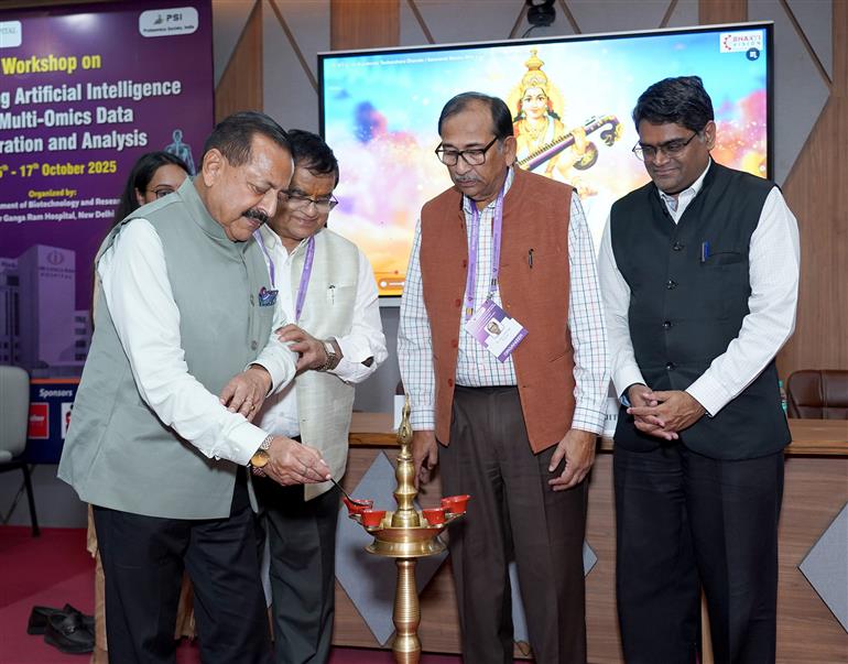 The Minister of State for Science & Technology (Independent Charge), Earth Sciences (Independent Charge), Prime Minister’s Office, Personnel, Public Grievances & Pensions, Atomic Energy and Space, Dr. Jitendra Singh lighting the lamp at the Workshop on Harnessing Artificial Intelligence for Multi-Omics Data Integration and Analysis Organised by Department of Biotechnology and Research, at Sir Ganga Ram Hospital, in New Delhi on October 15, 2025. 