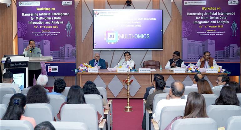 The Minister of State for Science & Technology (Independent Charge), Earth Sciences (Independent Charge), Prime Minister’s Office, Personnel, Public Grievances & Pensions, Atomic Energy and Space, Dr. Jitendra Singh addressing at the Workshop on Harnessing Artificial Intelligence for Multi-Omics Data Integration and Analysis Organised by Department of Biotechnology and Research, at Sir Ganga Ram Hospital, in New Delhi on October 15, 2025. 