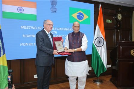 The Union Minister for Defence, Shri Rajnath Singh receiving the Vice President of Brazil Mr Geraldo Alckmin and Defence Minister of Brazil Mr. Jose Mucio Monteiro Filho ahead of their meeting, in New Delhi on October 15, 2025.