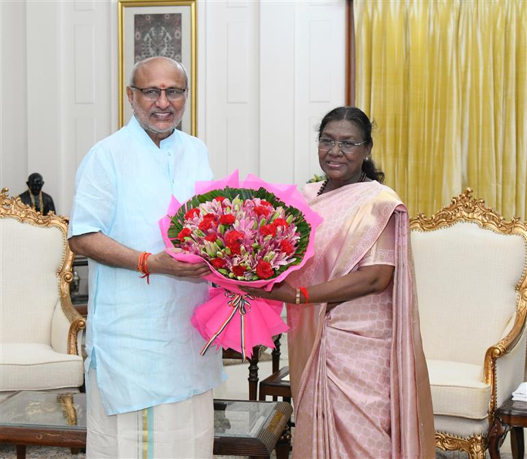 The Vice-President of India & Chairman of the Rajya Sabha, Shri C. P. Radhakrishnan called on the President of India, Smt Droupadi Murmu and exchanged Deepawali greetings at Rashtrapati Bhavan, in New Delhi on October 20, 2025.