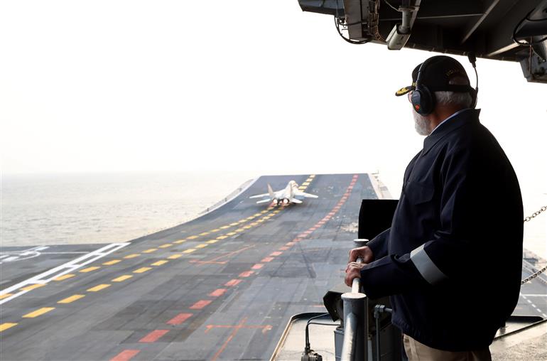 PM witnesses spectacular Air Power Demo at INS Vikrant on October 20, 2025.