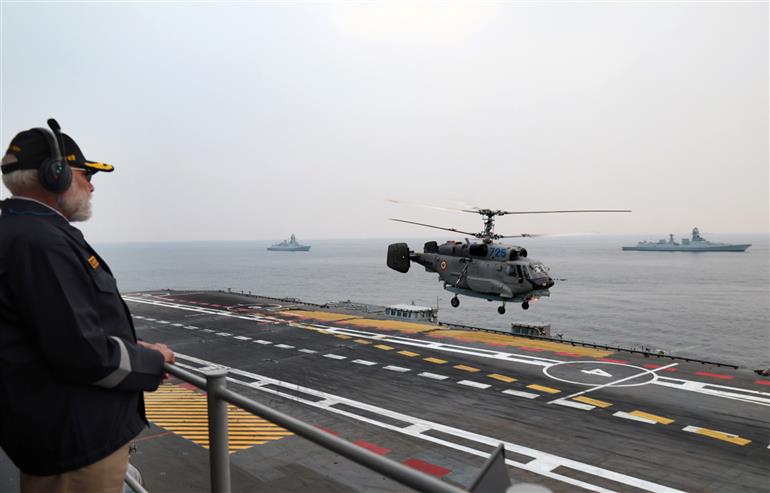 PM witnesses spectacular Air Power Demo at INS Vikrant on October 20, 2025.