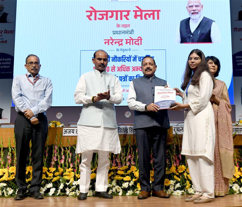 The Minister of State for Science & Technology (Independent Charge), Earth Sciences (Independent Charge), Prime Minister’s Office, Personnel, Public Grievances & Pensions, Atomic Energy and Space, Dr. Jitendra Singh distributes more than 51,000 appointment letters to newly appointed youth in various Government departments and organisations under Rozgar Mela at National Media Centre, in New Delhi on October 24, 2025.