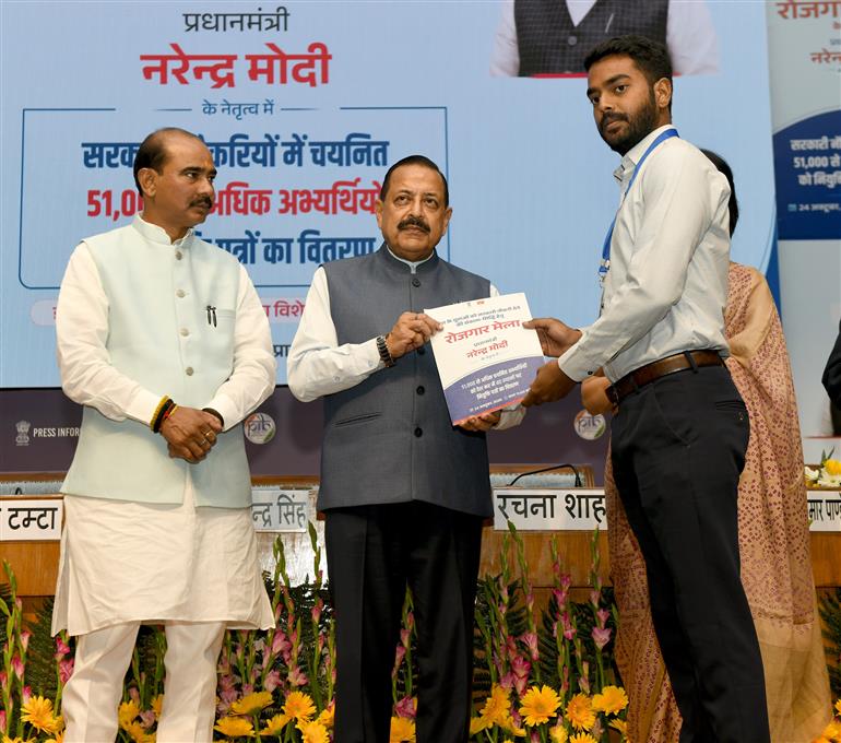 The Minister of State for Science & Technology (Independent Charge), Earth Sciences (Independent Charge), Prime Minister’s Office, Personnel, Public Grievances & Pensions, Atomic Energy and Space, Dr. Jitendra Singh distributes more than 51,000 appointment letters to newly appointed youth in various Government departments and organisations under Rozgar Mela at National Media Centre, in New Delhi on October 24, 2025.