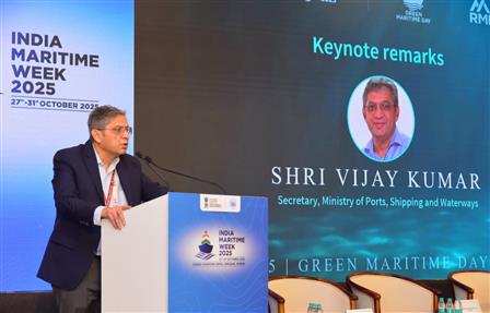 The  Secretary of Ministry of Ports, Shipping and Waterways Shri Vijay Kumar addressing at the Green Maritime Day session of India Maritime Week 2025.