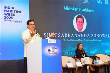Minister of Ports,Shipping and Waterways , Shri Sarbananda Sonowal addressing at the Green Maritime Day session of India Maritime Week 2025.