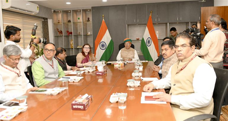 The Minister of State (Independent Charge) for Law & Justice and Parliamentary Affairs, Shri Arjun Ram Meghwal inspected the activities under the “Clean Office, Clear Governance” campaign being implemented by the Department of Legal Affairs, Ministry of Law and Justice, in New Delhi on October 31, 2025.