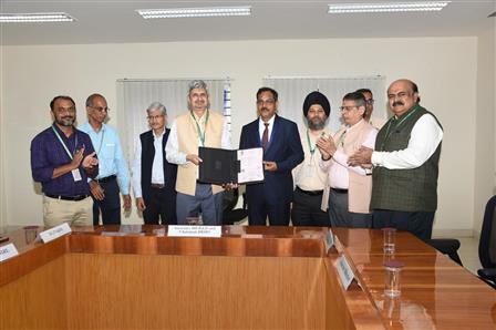 The Secretary, Department of Defence R&D and Chairman DRDO Dr Samir V Kamat handed over the Licensing Agreement for Transfer of Technology (LAToT) documents to the industry partners at an event organised at DMRL, in Hyderabad on August 30, 2025.