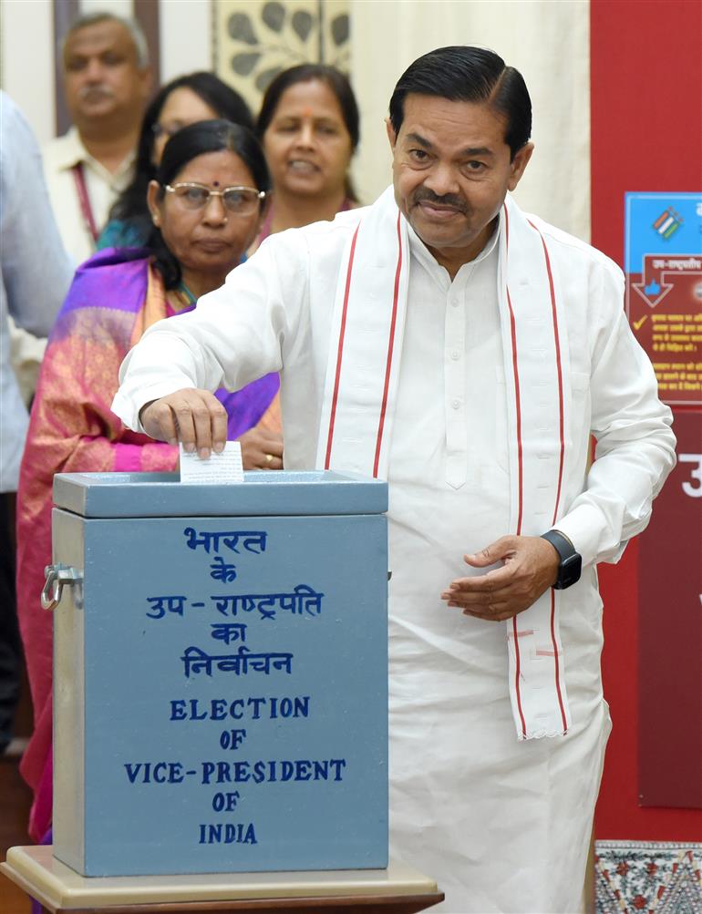 The Minister of State for Consumer Affairs, Food and Public Distribution and Social Justice and Empowerment, Shri B. L. Verma casts his vote for the Vice-Presidential Election 2025 at Parliament House, in New Delhi on September 09, 2025.