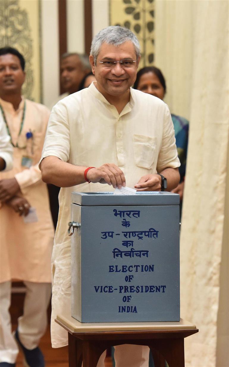 The Union Minister of Railways, Information & Broadcasting and Electronics & Information Technology, Shri Ashwini Vaishnaw casts his vote for the Vice-Presidential Election 2025 at Parliament House, in New Delhi on September 09, 2025.