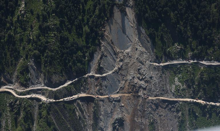 PM undertakes an aerial survey of Flood and Landslide affected areas, in Himachal Pradesh on September 09, 2025.
