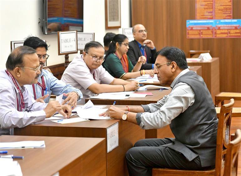 The Union Minister of Labour and Employment & Youth Affairs and Sports, Dr. Mansukh Mandaviya casts his vote for the Vice-Presidential Election 2025 at Parliament House, in New Delhi on September 09, 2025.