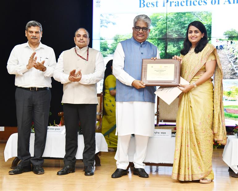 The Union Minister for Environment, Forest and Climate Change, Shri Bhupender Yadav attends the Swachh Vayu Sarvekshan Awards & Wetland Cities Recognition Ceremony held at Indira Paryavaran Bhawan, in New Delhi on September 09, 2025.