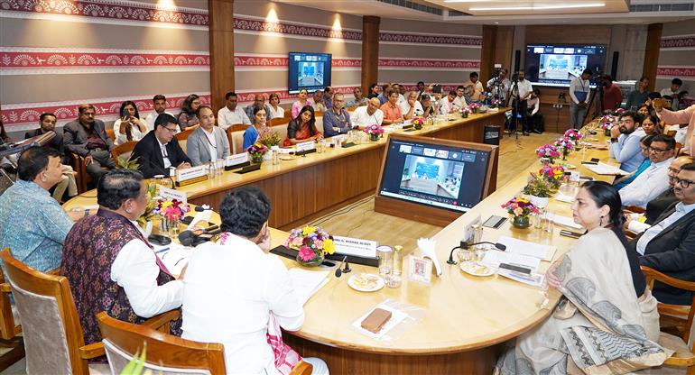 The Union Minister of Tribal Affairs, Shri Jual Oram and the Union Minister of Coal and Mines, Shri G. Kishan Reddy attend the MoU signing ceremony between the National Scheduled Tribes Finance and Development Corporation (NSTFDC) and Coal India Limited (CIL), in New Delhi on September 09, 2025.